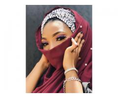 Make-up artist