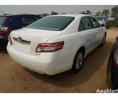 A sparkling Toyota Camry for sale - Image 2