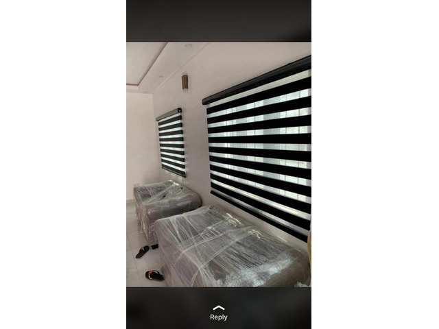 Save money and buy day and night blinds at discounted price - 1